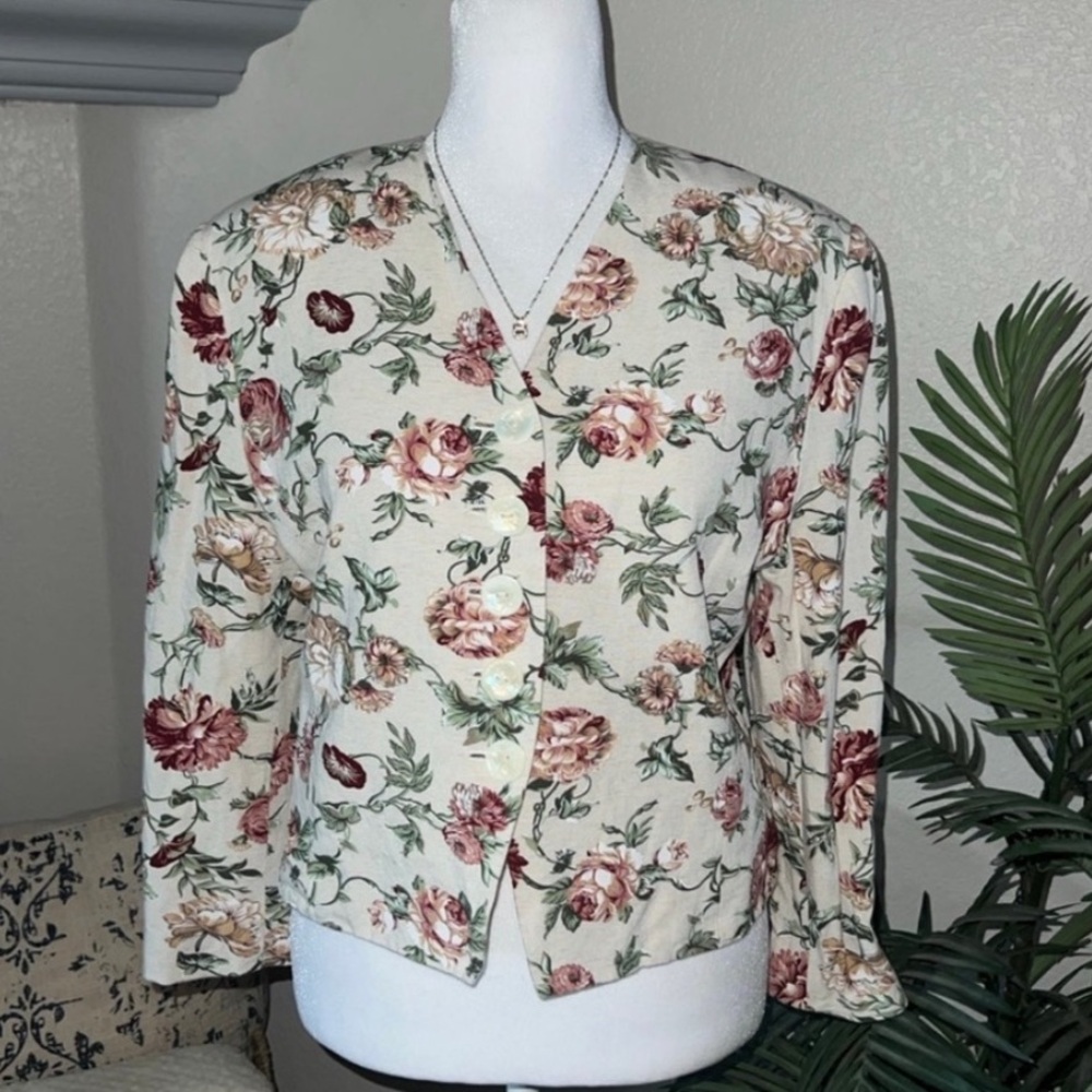 Gorgeous Vintage Floral Coquette Cardigan Blazer Jacket